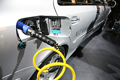 Mercedes-Benz E 200 NGT